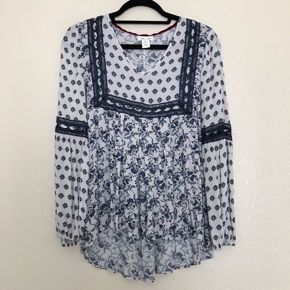 Clover and Scout Boho Long Sleeved Floral Blouse, S